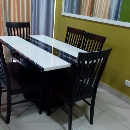 Mintsuite Homestay Putrajaya Eksteriør billede